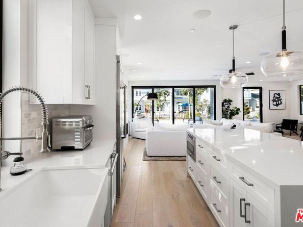 1703 Plaza Del Sur 2, Newport Beach CA 92661