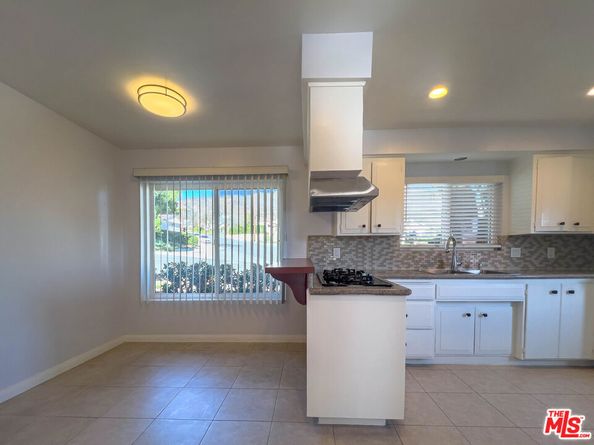 3800 Los Olivos Lane, La Crescenta CA 91214