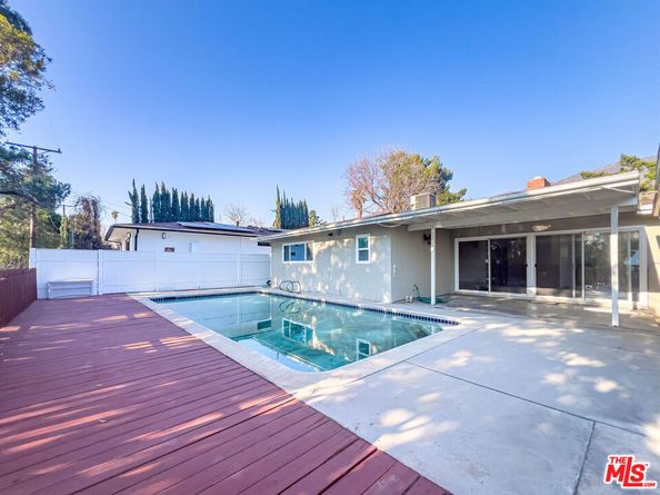 3800 Los Olivos Lane, La Crescenta CA 91214