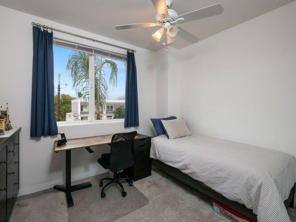 15014 Magnolia Boulevard 1, Sherman Oaks CA 91403