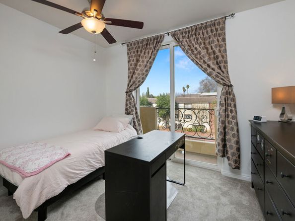15014 Magnolia Boulevard 1, Sherman Oaks CA 91403