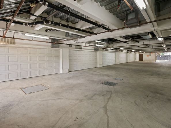 15014 Magnolia Boulevard 1, Sherman Oaks CA 91403