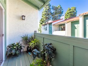 4938 1/2 McConnell Avenue, Los Angeles CA 90066