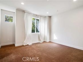 6300 Honolulu 205, La Crescenta CA 91214