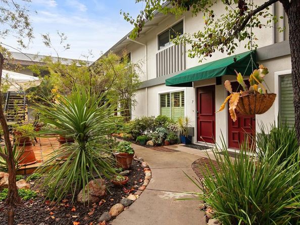 1265 Essex Street 6, San Diego CA 92103