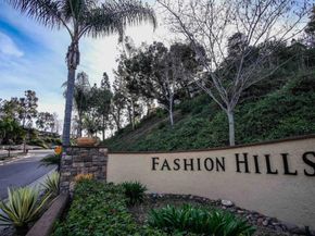 7067 Camino Revueltos 310, San Diego CA 92111