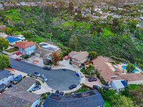 5484 Redding Road, San Diego CA 92115