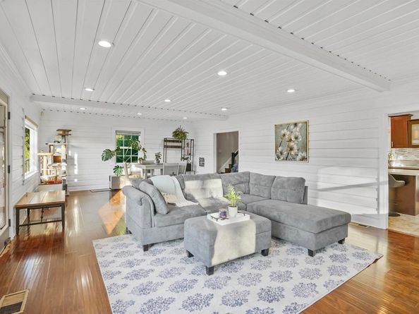 1611 Carbon Canyon Road, Chino Hills CA 91709