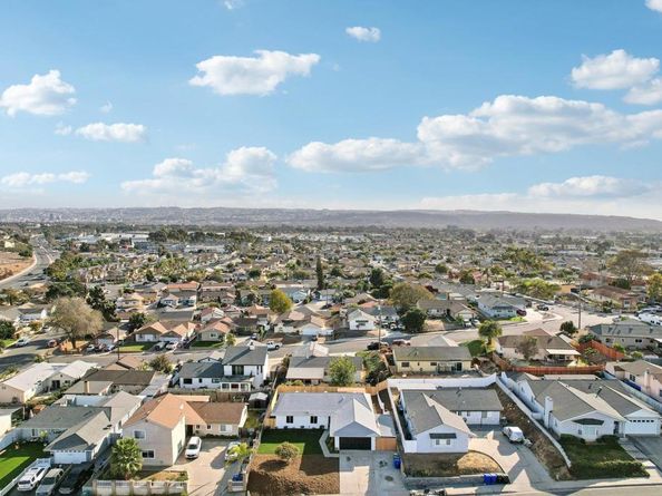 2861 Donax Avenue, San Diego CA 92154
