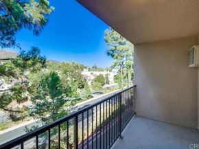 7858 Cowles Mountain Court D14, San Diego CA 92119