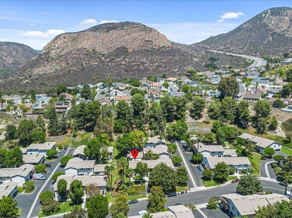 6670 Bell Bluff Avenue, San Diego CA 92119