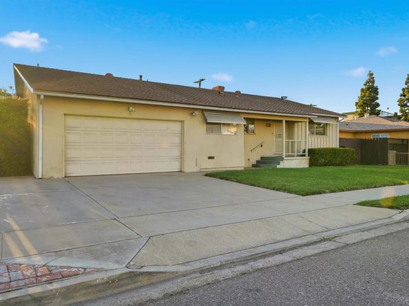 862 Beech Avenue, Chula Vista CA 91911