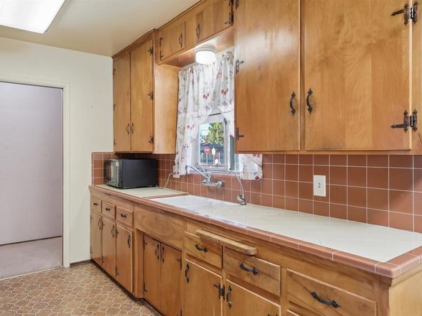 862 Beech Avenue, Chula Vista CA 91911