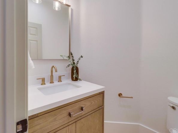 2850 Palmetto Point Ct, Chula Vista CA 91915