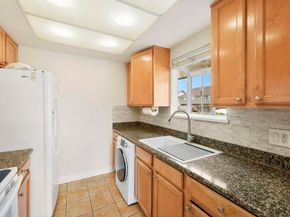 830 Broadway 18, El Cajon CA 92021