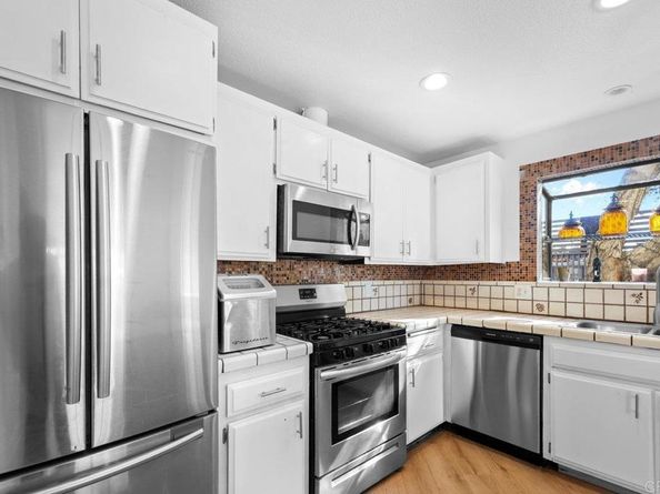 4971 Vista Pl B, San Diego CA 92116