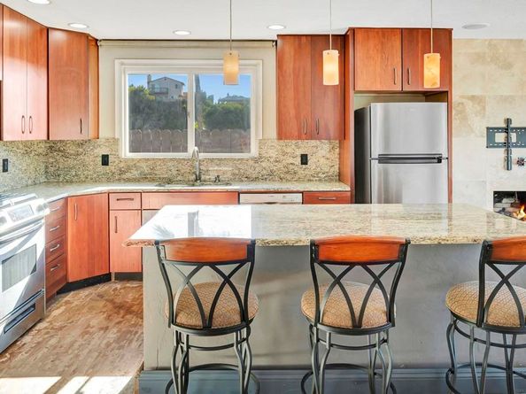 5424 Princess View Pl, San Diego CA 92120