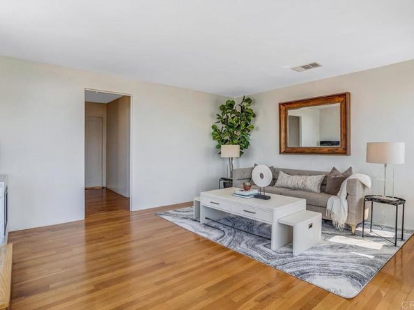 2204 2206 Albatross Street, San Diego CA 92101