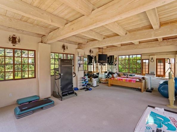 4652 Resmar Road, La Mesa CA 91941