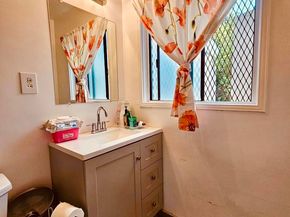 3333 Delta Avenue, Long Beach CA 90810