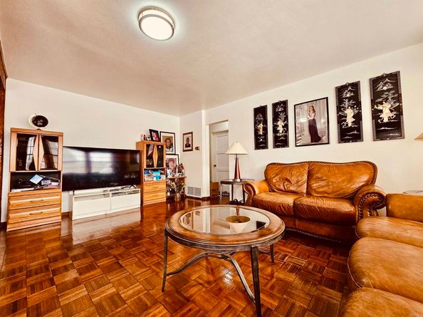 3333 Delta Avenue, Long Beach CA 90810