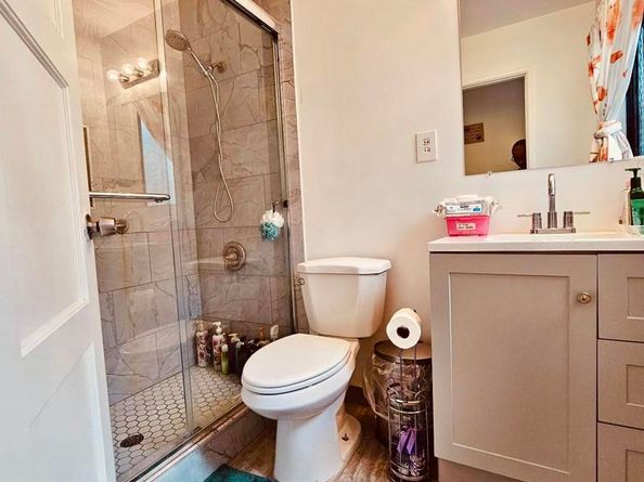 3333 Delta Avenue, Long Beach CA 90810