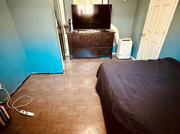 3333 Delta Avenue, Long Beach CA 90810