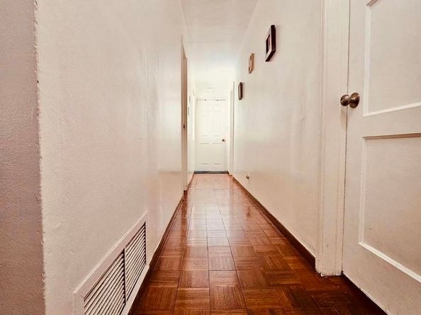 3333 Delta Avenue, Long Beach CA 90810