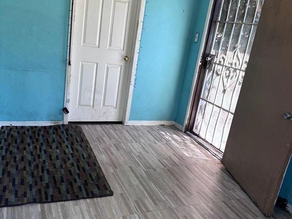 3333 Delta Avenue, Long Beach CA 90810