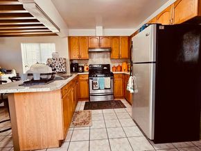 3333 Delta Avenue, Long Beach CA 90810