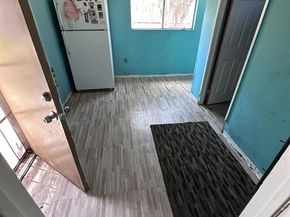 3333 Delta Avenue, Long Beach CA 90810