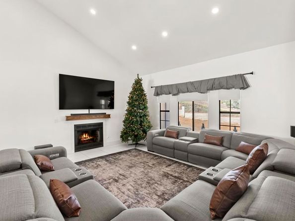 9309 Hillside, Spring Valley CA 91977