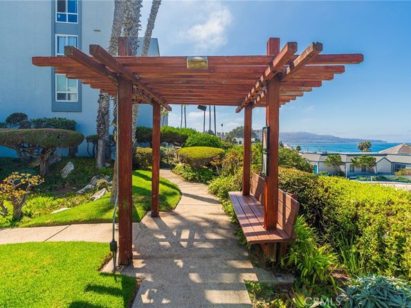 630 The Village 112, Redondo Beach CA 90277
