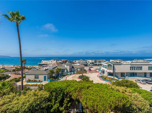 630 The Village 112, Redondo Beach CA 90277
