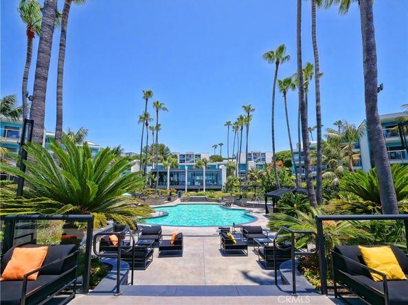 630 The Village 112, Redondo Beach CA 90277