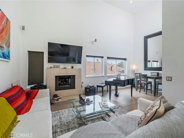 432 South Hamel Road 302, Los Angeles CA 90048