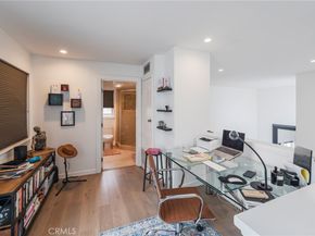 432 South Hamel Road 302, Los Angeles CA 90048