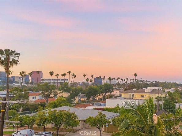 432 South Hamel Road 302, Los Angeles CA 90048