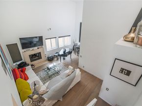 432 South Hamel Road 302, Los Angeles CA 90048