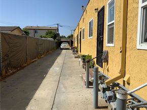 323 W Ross Place, Wilmington CA 90744