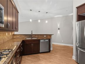 395 E. 4th 25, Long Beach CA 90802