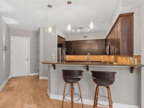 395 E. 4th 25, Long Beach CA 90802