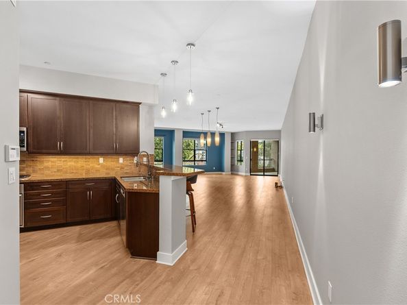 395 E. 4th 25, Long Beach CA 90802