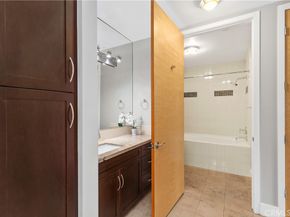 395 E. 4th 25, Long Beach CA 90802
