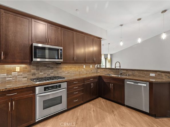 395 E. 4th 25, Long Beach CA 90802