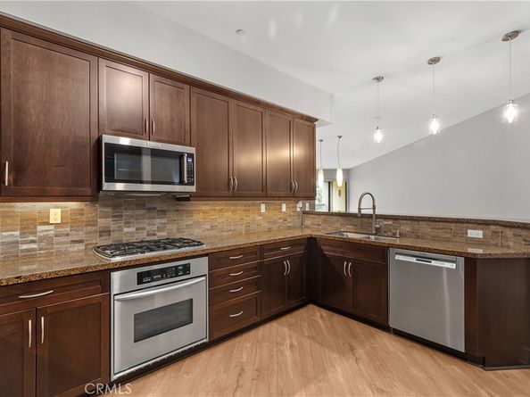 395 E. 4th 25, Long Beach CA 90802