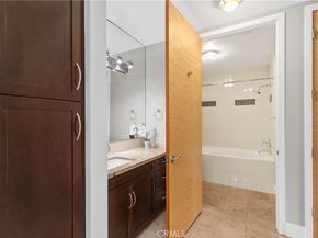 395 E. 4th 25, Long Beach CA 90802