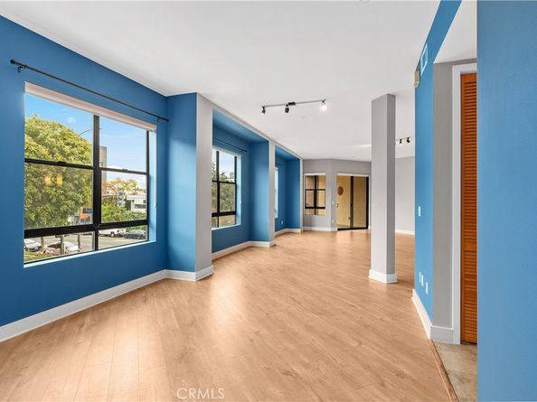 395 E. 4th 25, Long Beach CA 90802