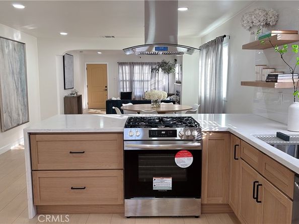 5951 Madden Avenue, Los Angeles CA 90043