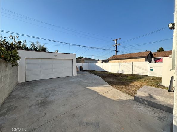 5951 Madden Avenue, Los Angeles CA 90043
